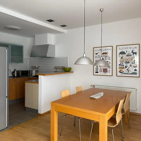 Apartamento Nest - Terrace & Free Parking Liubliana