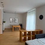 Nest - Terrace & Free Parking דירה *