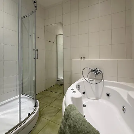 Apartment Nest - Terrace & Free Parking *