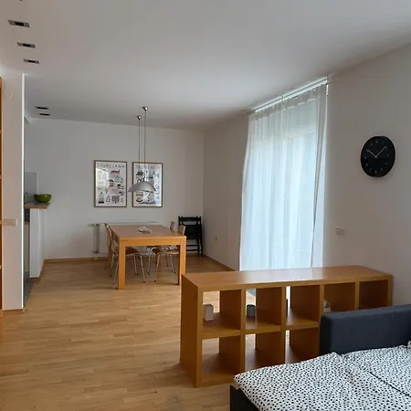 Nest - Terrace & Free Parking Apartment *